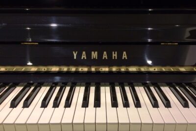 Yamaha-U1-Tastatur