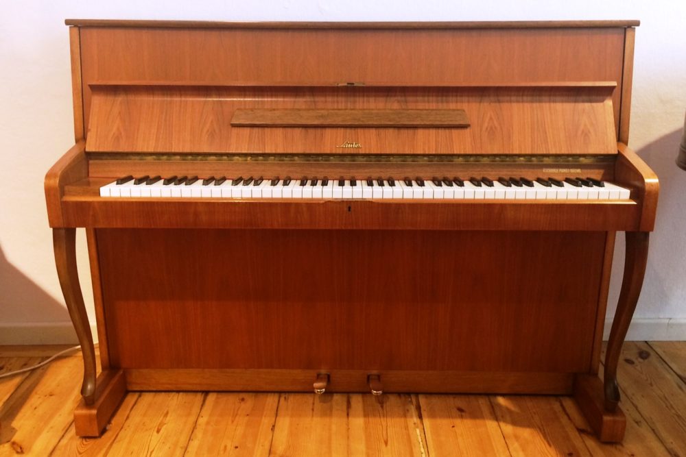 Sauter Klavier