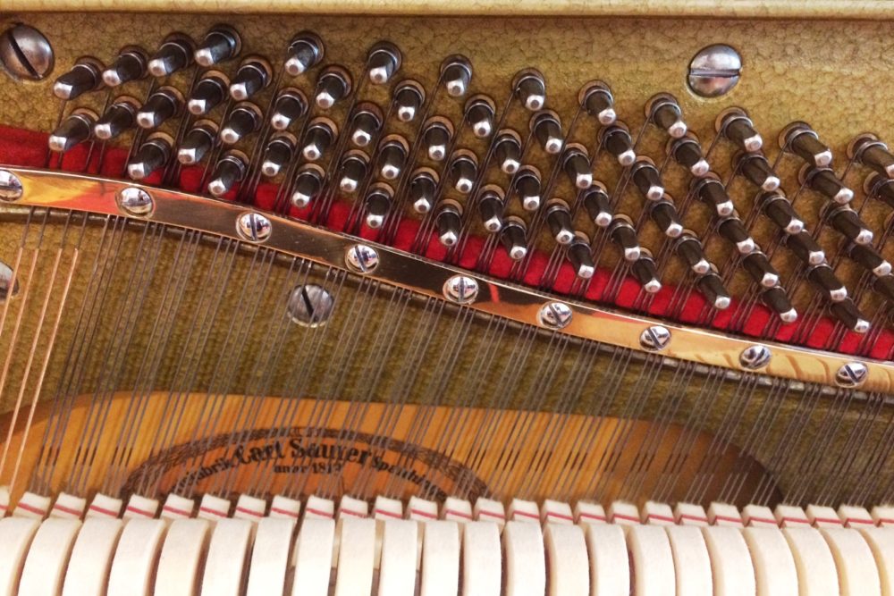 Sauter Klavier Stimmwirbel