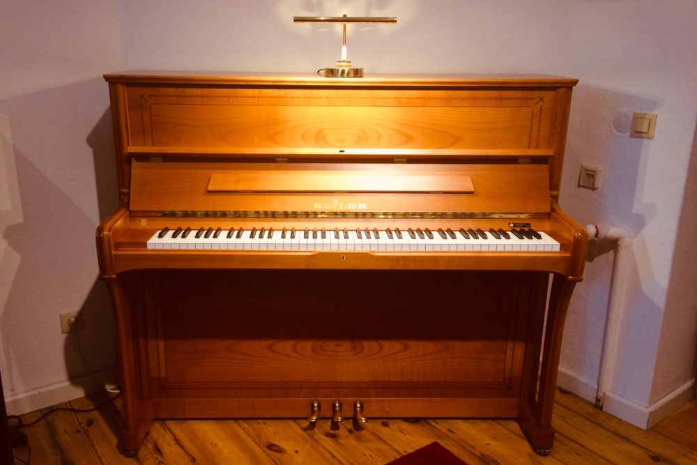 Ed. Seiler Klavier Modell 122