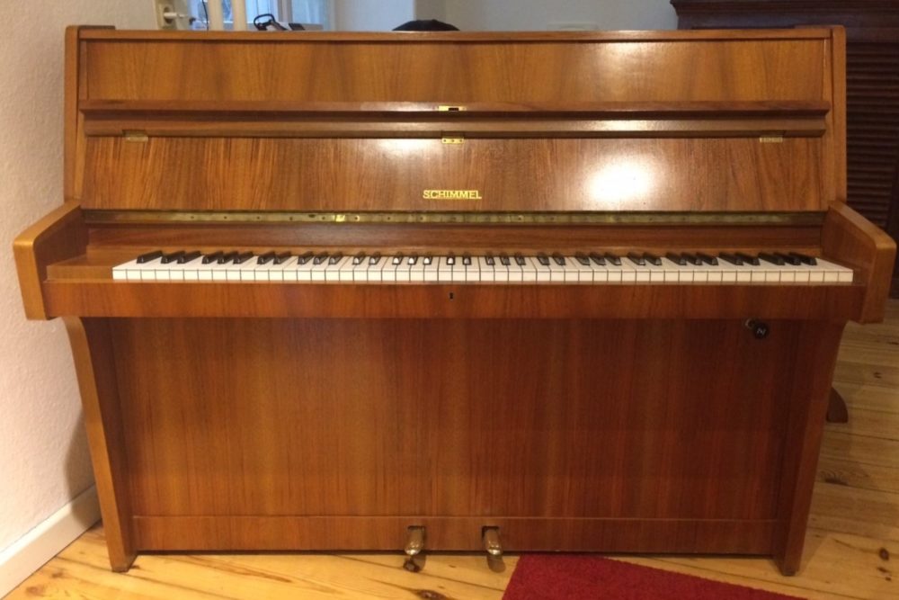 Schimmel Klavier Modell 8