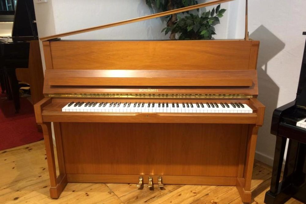 Schimmel Klavier C 120 T