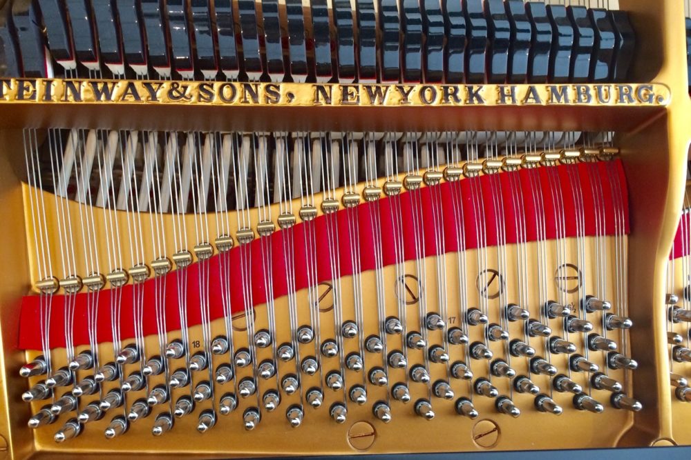 Steinway & Sons Grandpiano