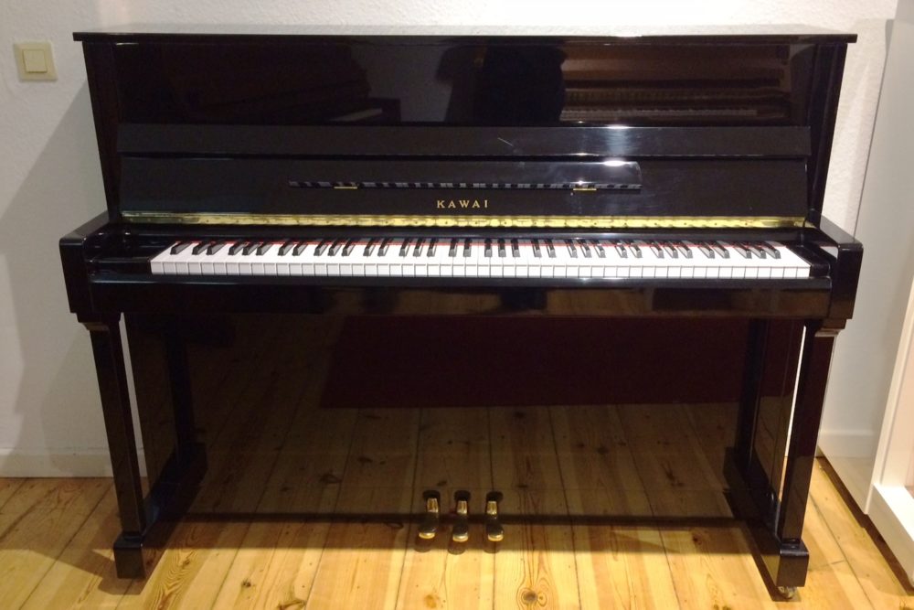 Kawai Klavier KX-15