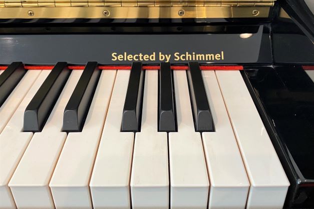 May-Klavier-by-Schimmel