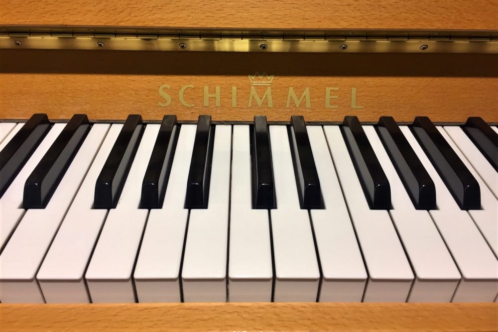 Schimmel Klaviertastatur