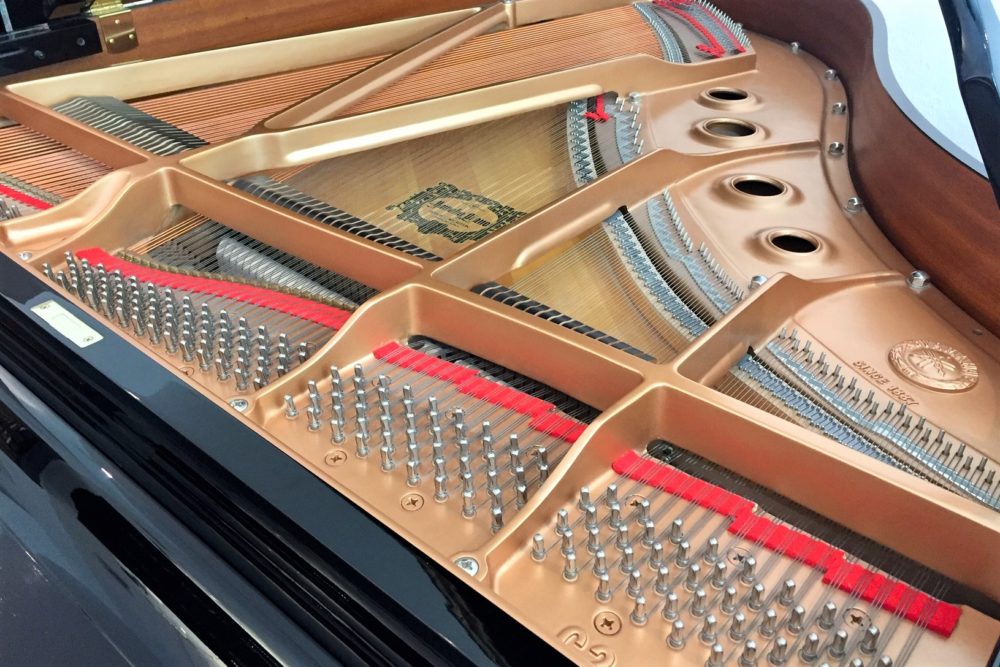 Yamaha-C2-Flügel innen