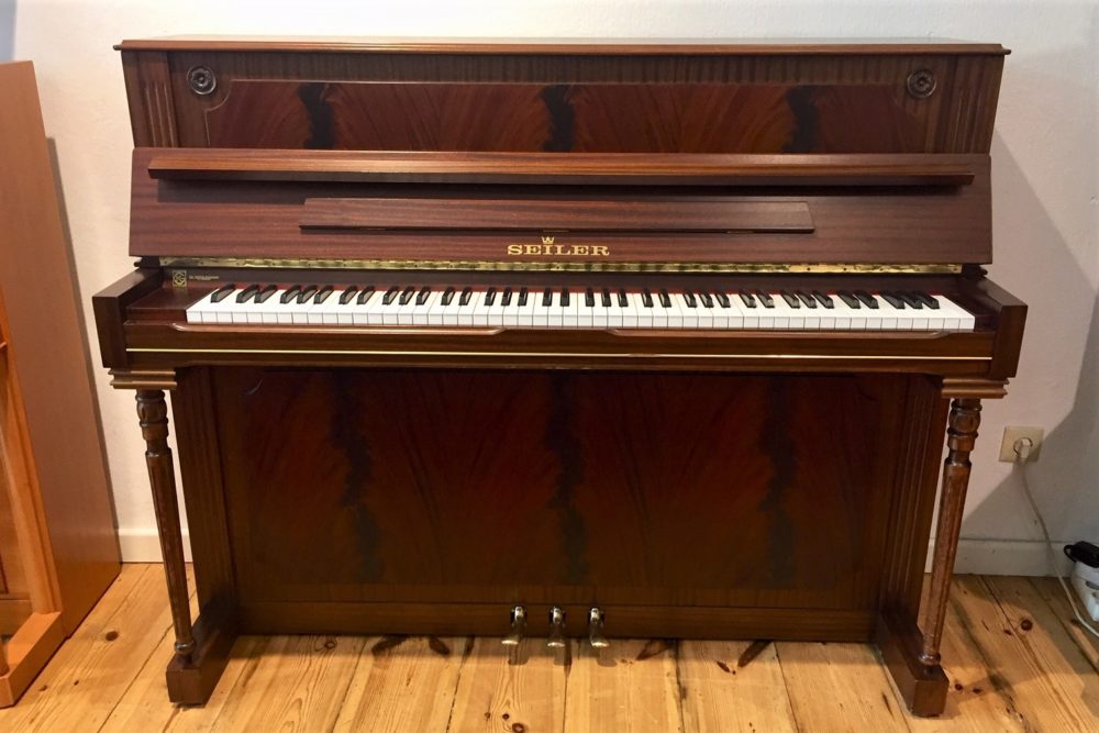 Seiler-Klavier-Modell-115