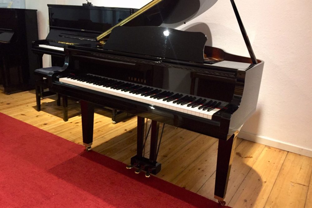 Yamaha-GB1-Grand-Piano