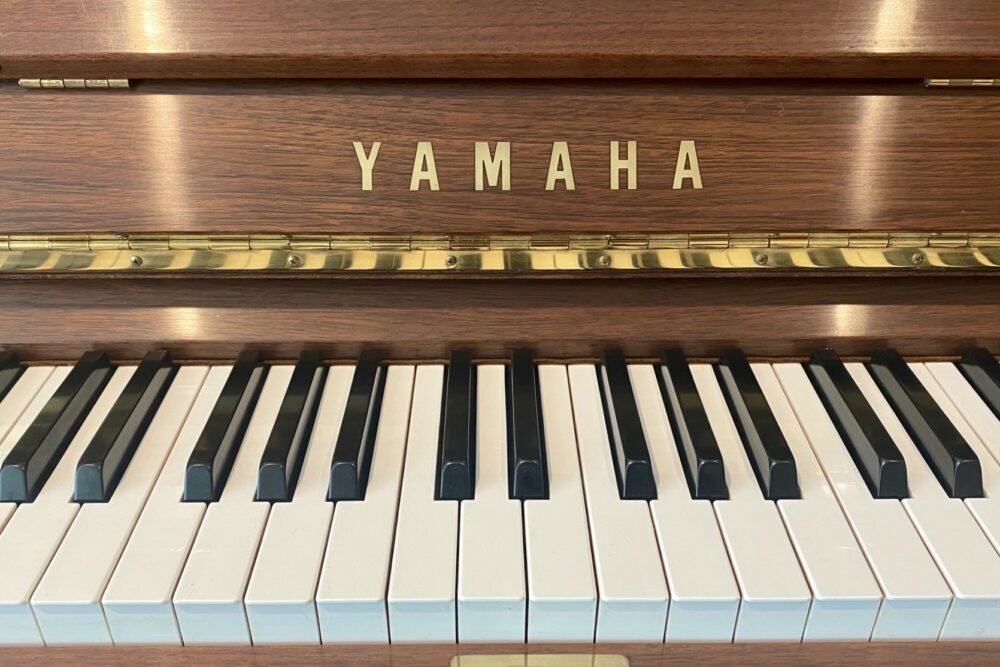 Yamaha-U1-Klaviertastatur