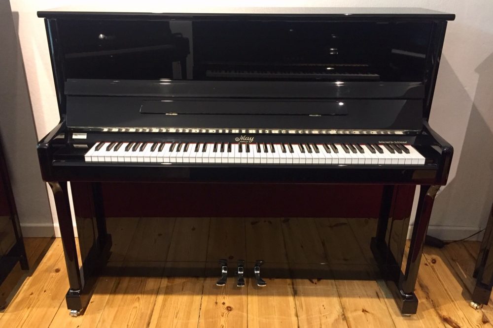 May-Berlin-Klavier-Modell-121-Silver