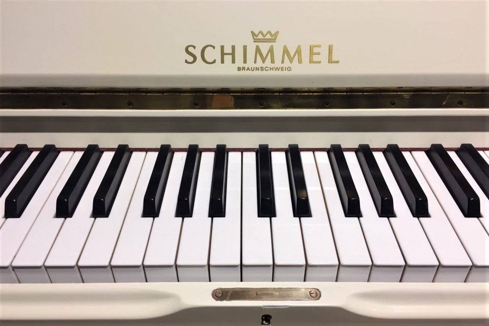 Schimmel-Klaviertastatur