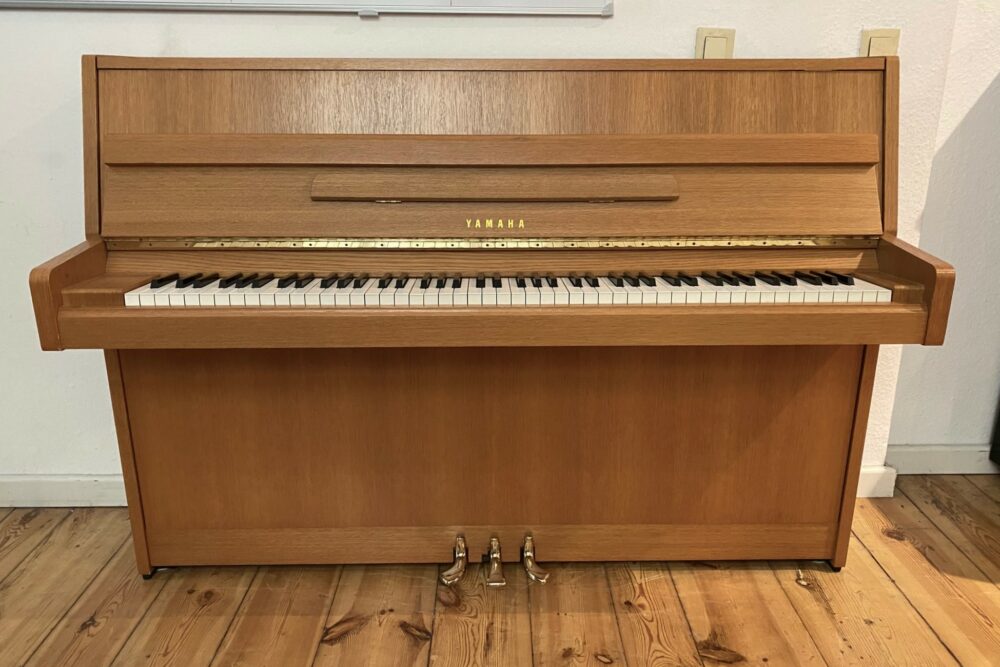 Yamaha-M5J-Klavier