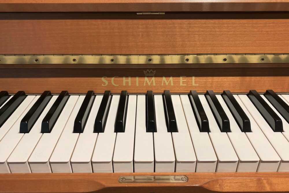 Schimmel-Piano-Tastatur