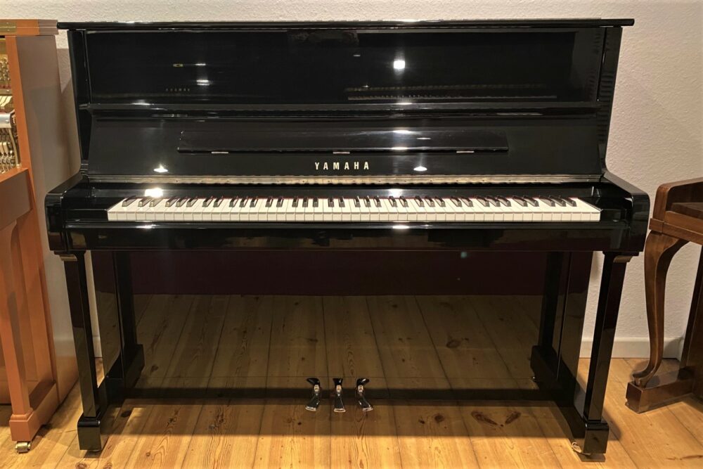 Yamaha-Klavier-P121-Chrom