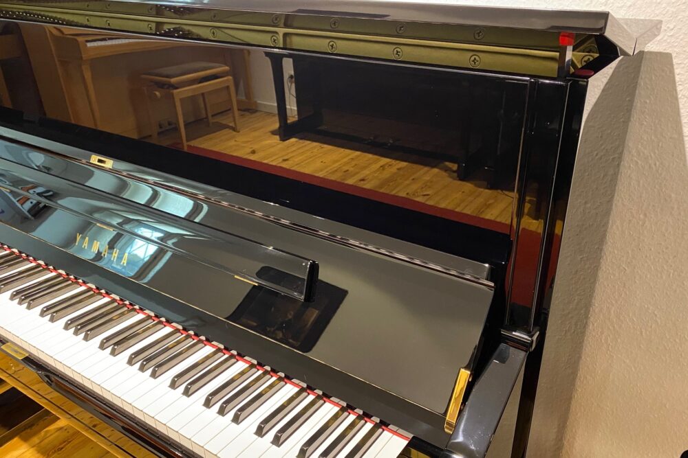 Yamaha-U1-Klavier-Absenkautomatik