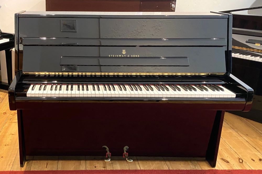 Steinway-Klavier-Z-114
