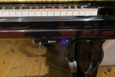 Yamaha-U3-gebraucht-Adsilent2
