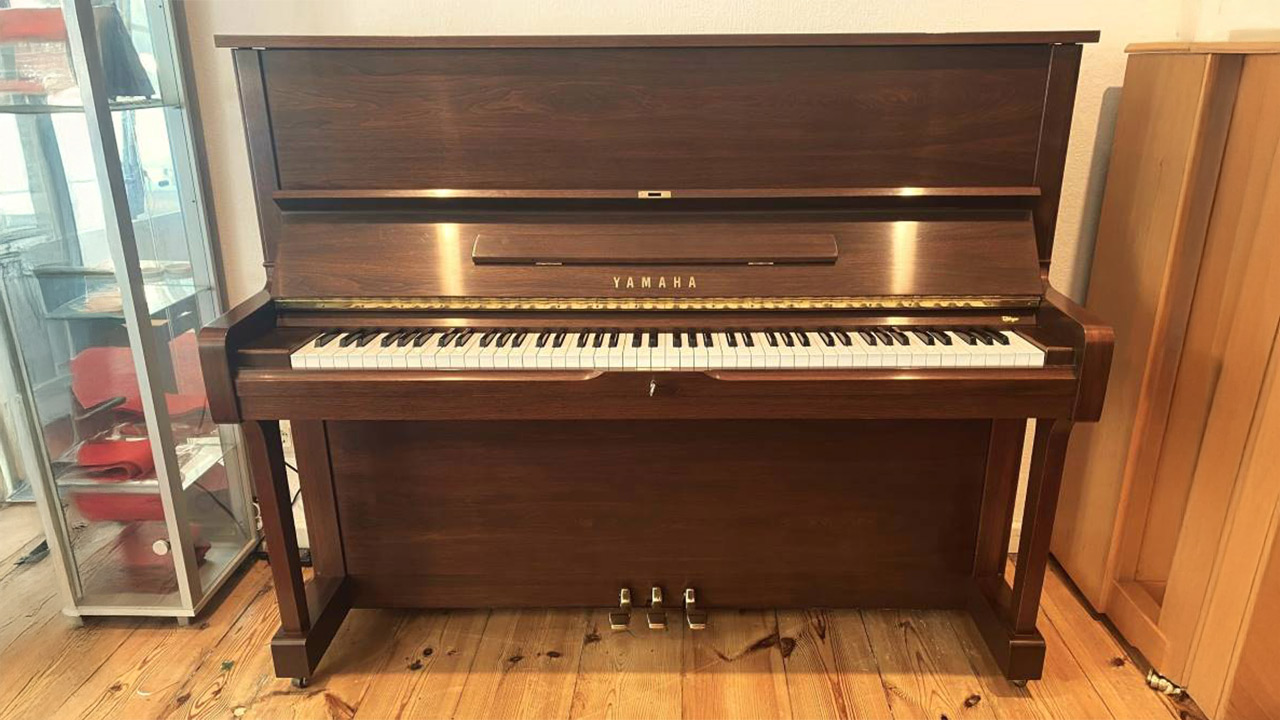 Yamaha-U1-Piano-Header