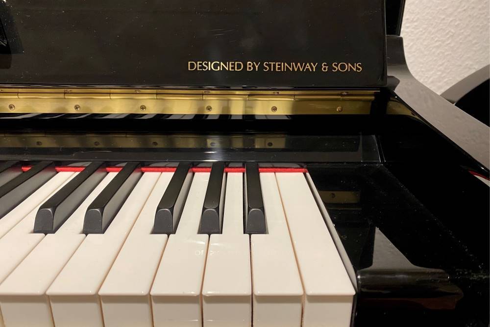 Essex-Klavier-by-Steinway-Sons