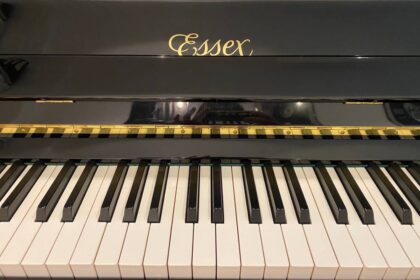 Gebrauchtes-Klavier-Essex-EUP-111E