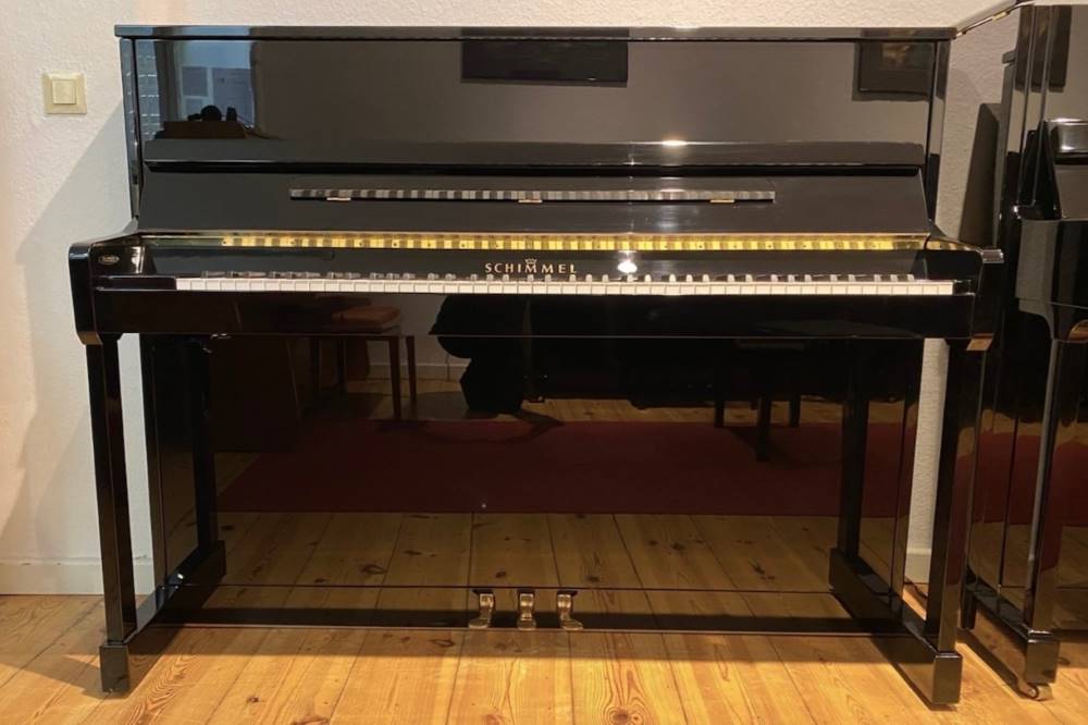 Gebrauchtes-Schimmel-Klavier-116S Gebrauchtes Schimmel Klavier 116S Schwarz Hochglanz