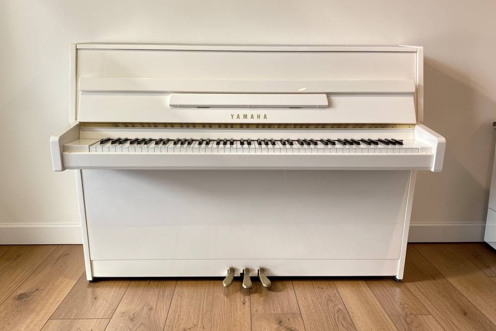 Gebrauchtes-Yamaha-B1-Klavier-kaufen