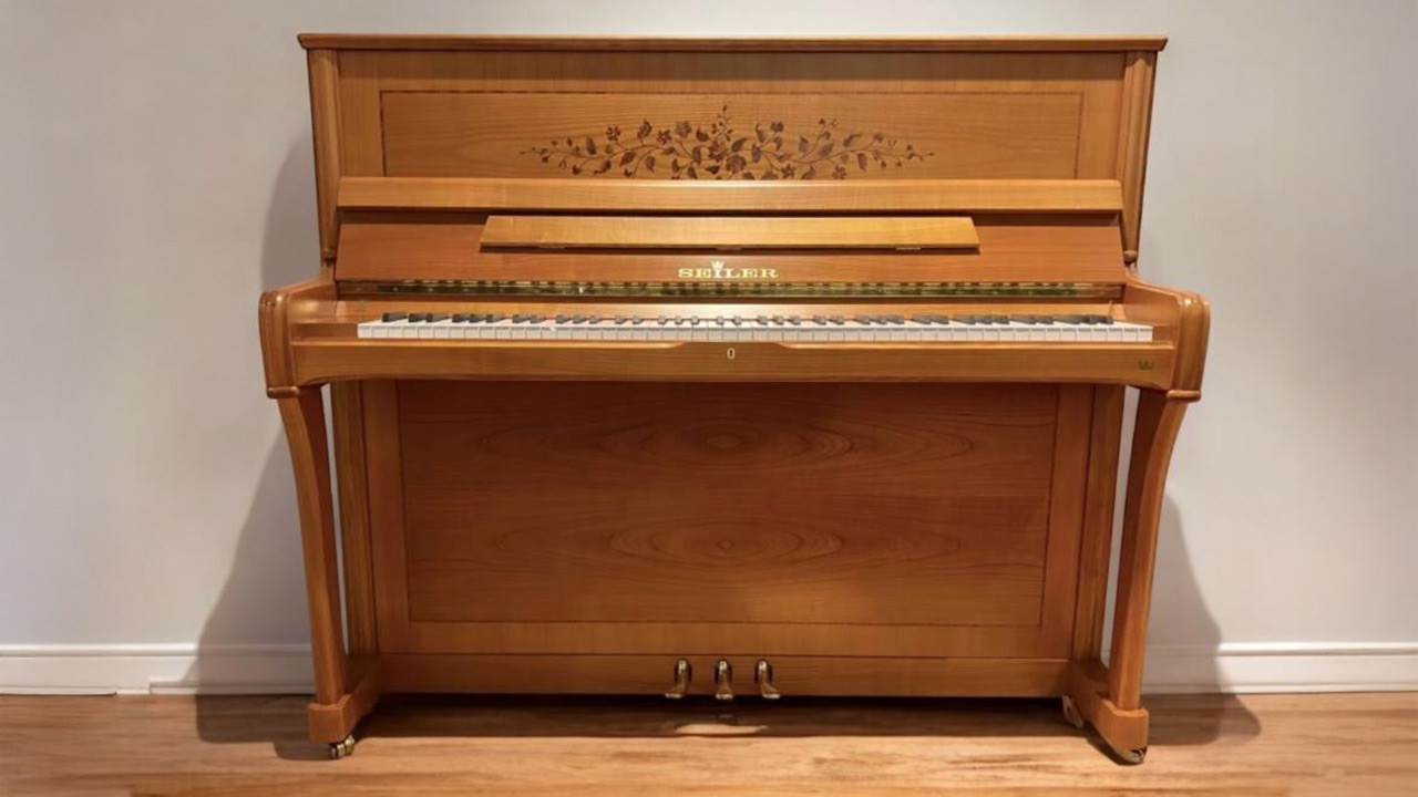 Seiler-Klavier-122-Vienna-Blumenintarsien-Header