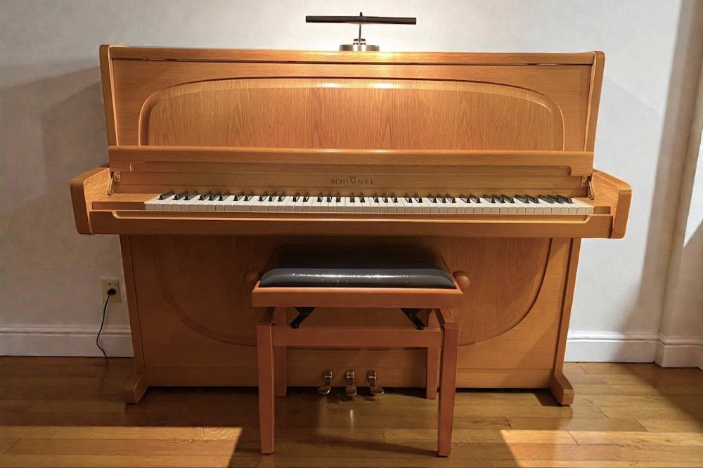Gebrauchtes Schimmel Klavier, 114, Eiche-hell-satiniert