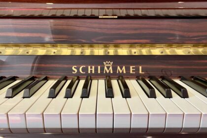 Schimmel Piano C 124 Tastatur