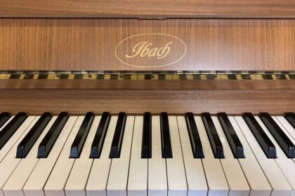 Ibach Klavier Tastatur