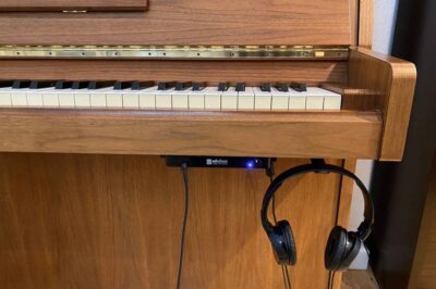 Gebrauchtes-Yamaha-Klavier-Adsilent2