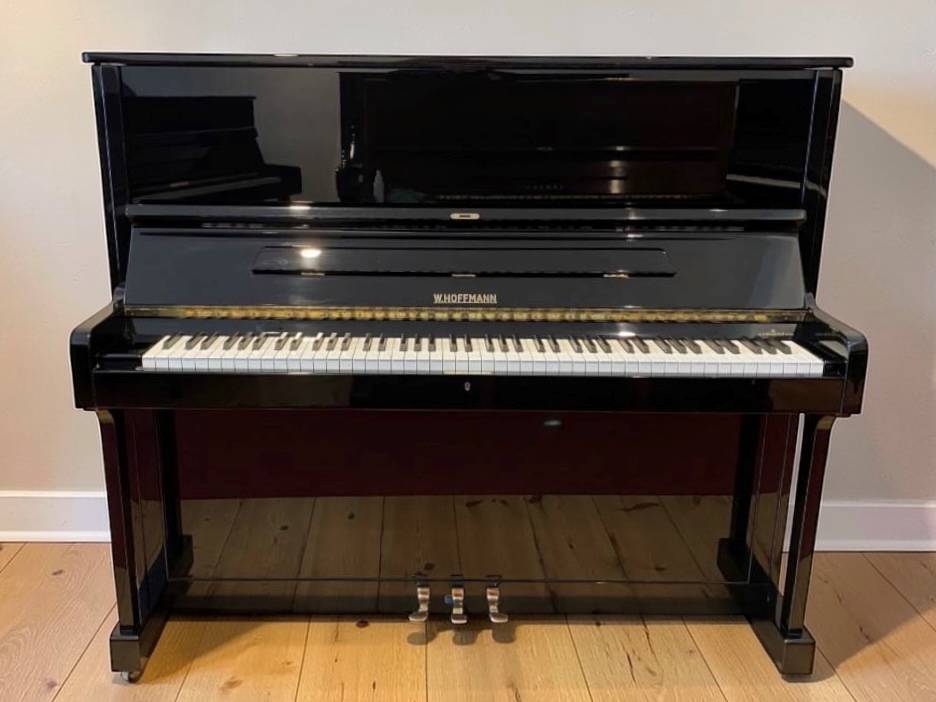 W.-Hoffmann-Klavier-gebraucht-125-by-C-Bechstein