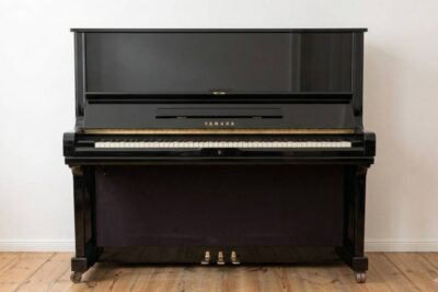 Yamaha-U3-gebraucht-Berlin-Sostenuto